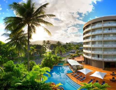 DoubleTree By Hilton Cairns - Accommodation Mermaid Beach 0