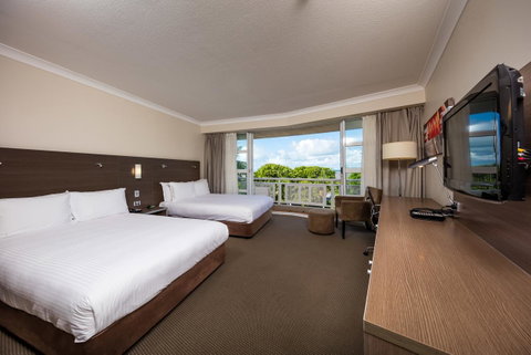 DoubleTree By Hilton Cairns - Accommodation Mermaid Beach 30