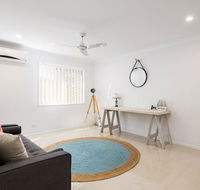 Briz Stays - Whites Road - Accommodation Mermaid Beach
