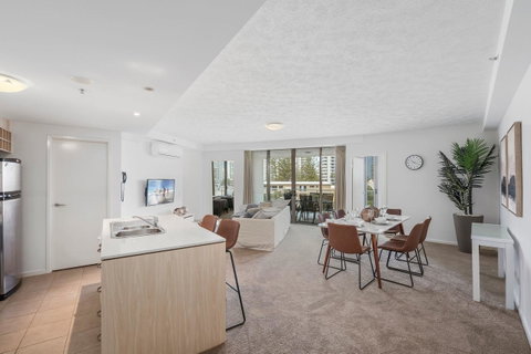 Wings Resort, Apartments And 2 Story Penthouses - We Accommodate - Accommodation Mermaid Beach 10