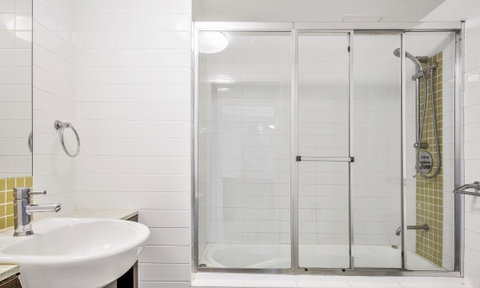 Wings Resort, Apartments And 2 Story Penthouses - We Accommodate - Accommodation Mermaid Beach 5