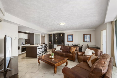 Wings Resort, Apartments And 2 Story Penthouses - We Accommodate - Accommodation Mermaid Beach 37
