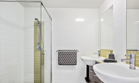 Wings Resort, Apartments And 2 Story Penthouses - We Accommodate - Accommodation Mermaid Beach 3
