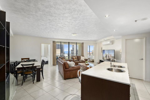 Wings Resort, Apartments And 2 Story Penthouses - We Accommodate - Accommodation Mermaid Beach 40