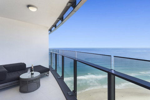 Holiday Holiday Soul Apartments - Accommodation Mermaid Beach 8
