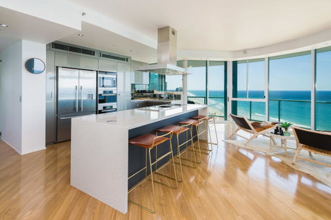 The Waterford On Main Beach - Accommodation Mermaid Beach 8