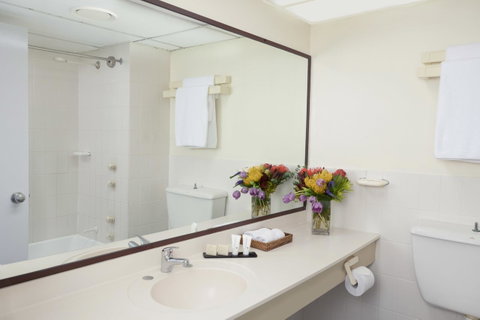 The Benson Hotel - Accommodation Mermaid Beach 14