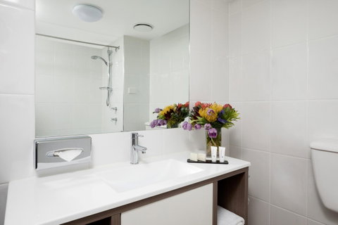 The Benson Hotel - Accommodation Mermaid Beach 10