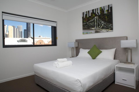 Atrio Apartments - Accommodation Mermaid Beach 11