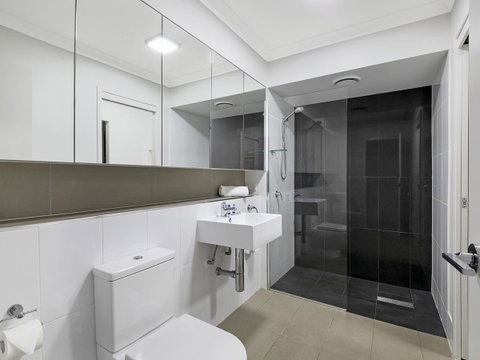 Atrio Apartments - Accommodation Mermaid Beach 7