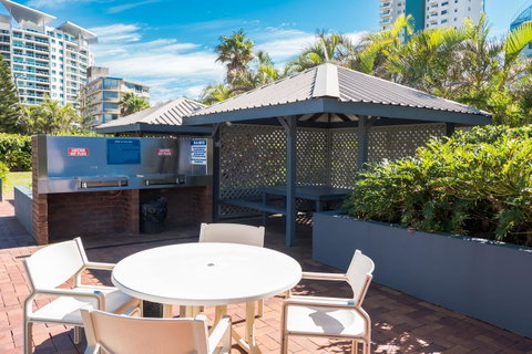 The Penthouses Apartments - Accommodation Mermaid Beach 25
