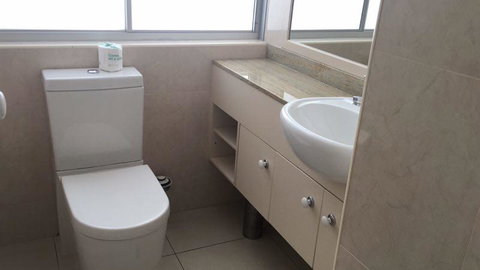 The Penthouses Apartments - Accommodation Mermaid Beach 11