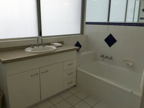 The Penthouses Apartments - Accommodation Mermaid Beach 41