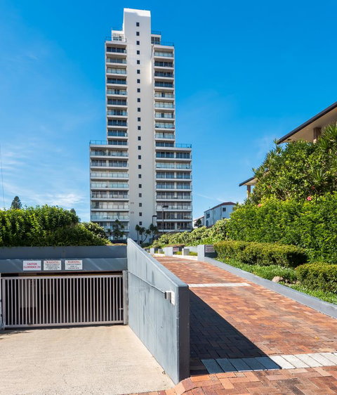 The Penthouses Apartments - Accommodation Mermaid Beach 20