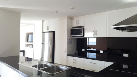 The Penthouses Apartments - Accommodation Mermaid Beach 4