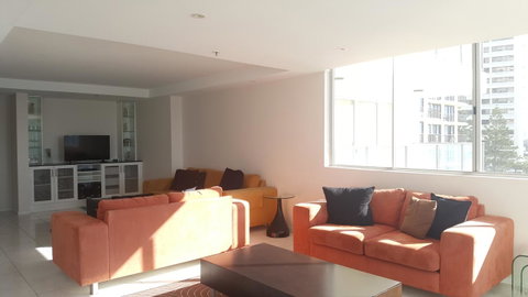 The Penthouses Apartments - Accommodation Mermaid Beach 7