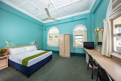 Hides Hotel - Accommodation Mermaid Beach 19