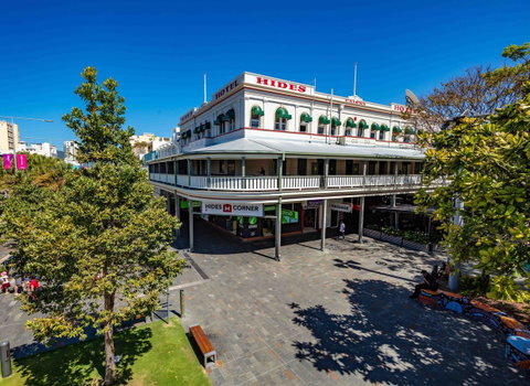 Hides Hotel - Accommodation Mermaid Beach 21