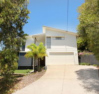 224 Centenary Heights Road Coolum Beach 500 Dollar Bond Linen Included - Accommodation Mermaid Beach