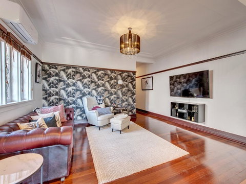 Anville Court - Accommodation Mermaid Beach 3