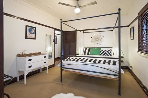 Anville Court - Accommodation Mermaid Beach 14