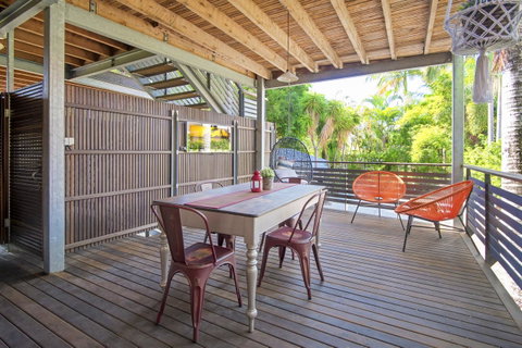 Anville Court - Accommodation Mermaid Beach 17