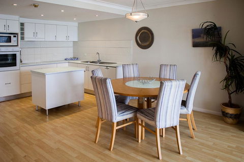 Elouera Tower - Accommodation Mermaid Beach 23