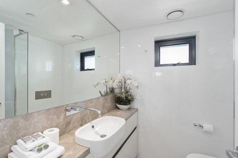 Soul 2 & 3 Bedroom Ocean View - We Accommodate - Accommodation Mermaid Beach 8