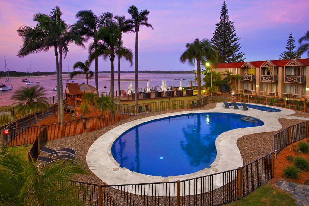 North Shore NSW Accommodation Mermaid Beach