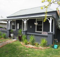 Welcome Stranger Cottage - Accommodation Mermaid Beach