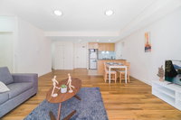 Wolli Creek Airport Serviced 2 Bedroom Apartment