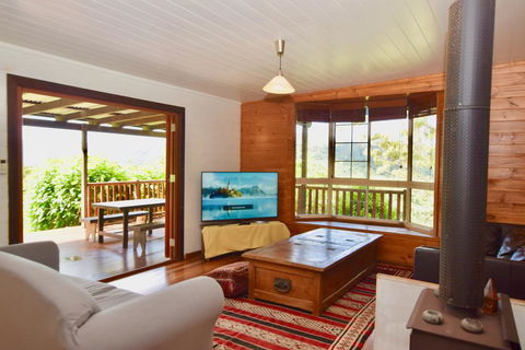 Wyndella Retreat - Accommodation Mermaid Beach 2