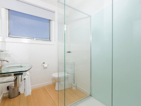 WYTONIA 3 PENTHOUSE - Accommodation Mermaid Beach 2