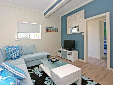 Yamba Daze - Sunrise - Pet Friendly - Accommodation Mermaid Beach 1