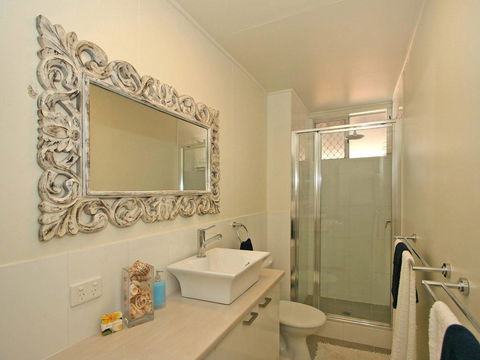 Yamba Daze - Sunset - Pet Friendly - Accommodation Mermaid Beach 3
