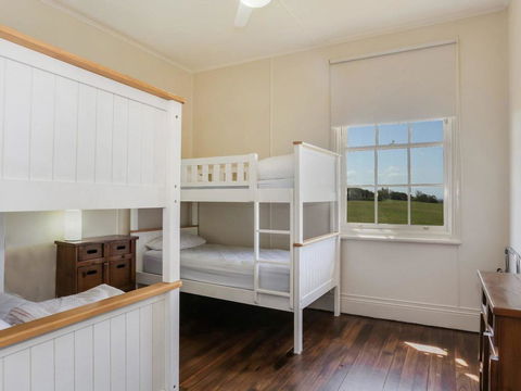 Yamba Pilot Cottage 1 - Pets Welcome - Close To Beach - Accommodation Mermaid Beach 3