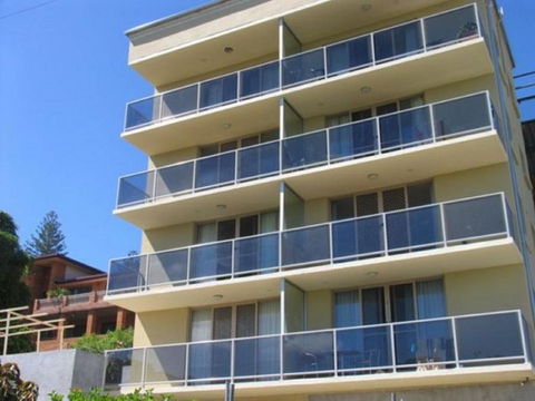 Yamba Towers 2 - Accommodation Mermaid Beach 0
