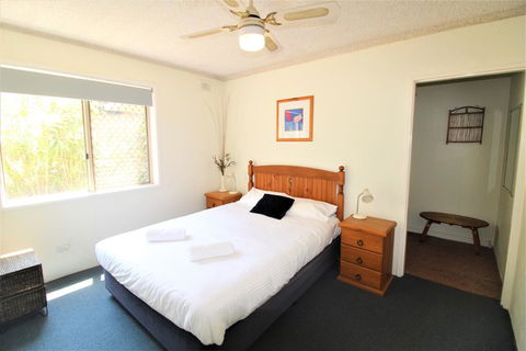 Yamba Towers 2 - Accommodation Mermaid Beach 1