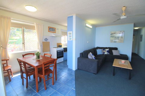 Yamba Towers 2 - Accommodation Mermaid Beach 2