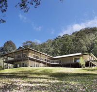 Yanada - Accommodation Mermaid Beach