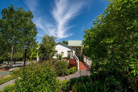 Yarra Gables - Accommodation Mermaid Beach 0