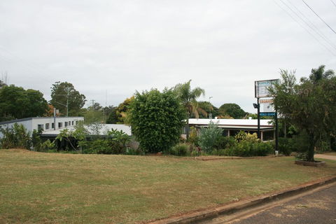 Yarraman Gardens Motel Queensland - Accommodation Mermaid Beach 1