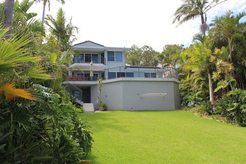 Zaffiro Beach House - Accommodation Mermaid Beach 0
