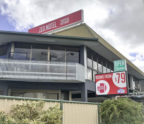 ZED MOTELS Tropical Gateway - Accommodation Mermaid Beach 0
