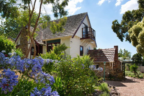 Zelman Cottage - Accommodation Mermaid Beach 1