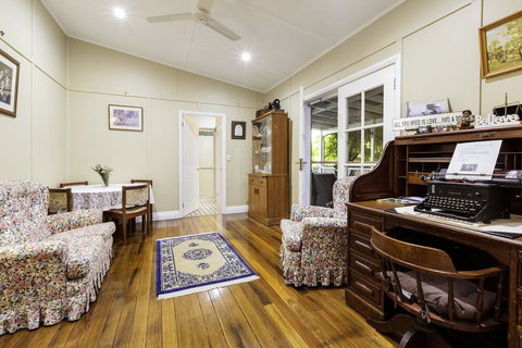 Tara-Lee - Accommodation Mermaid Beach 2