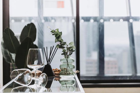 A Chic & Comfy 2BR Apt On Collins With City Views - Accommodation Mermaid Beach 3