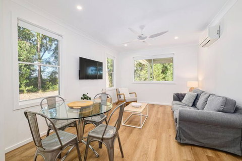 A Coastal Hideaway - Accommodation Mermaid Beach 1