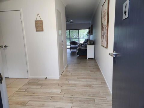 A Quiet Unit Overlooking A Reserve - Accommodation Mermaid Beach 3