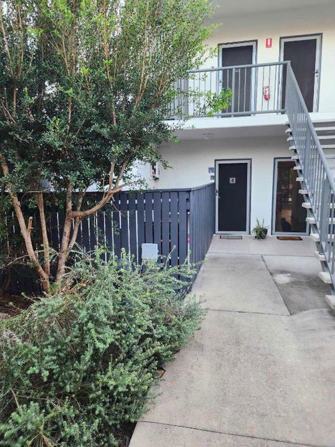 A Quiet Unit Overlooking A Reserve - Accommodation Mermaid Beach 1